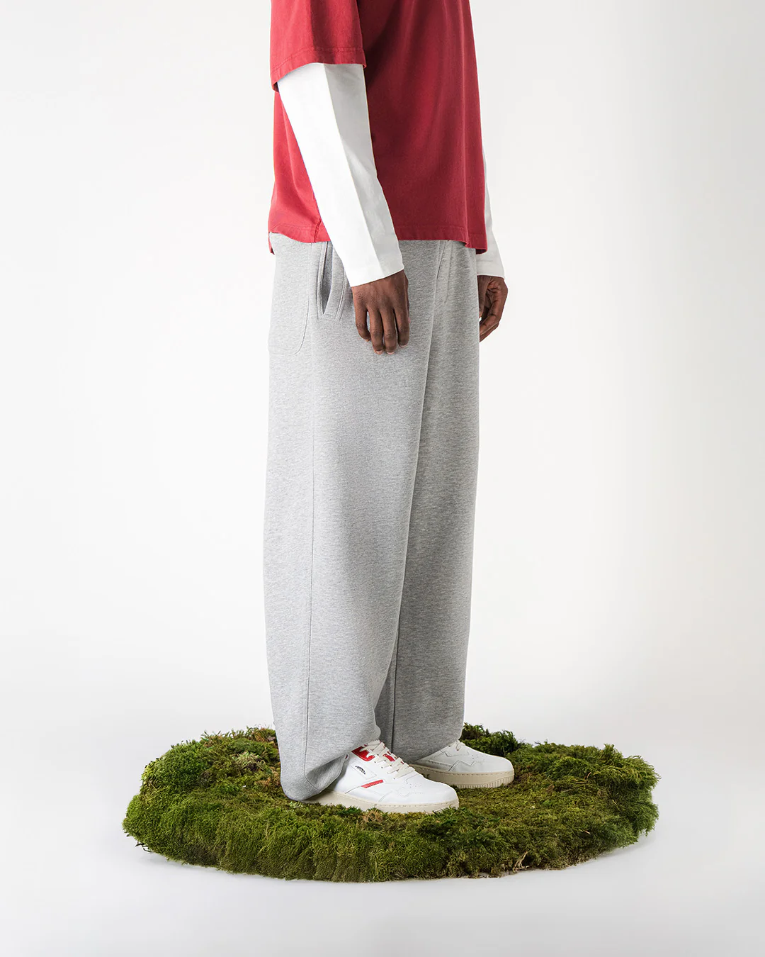 Origin / White & Red / Apple - Image 3